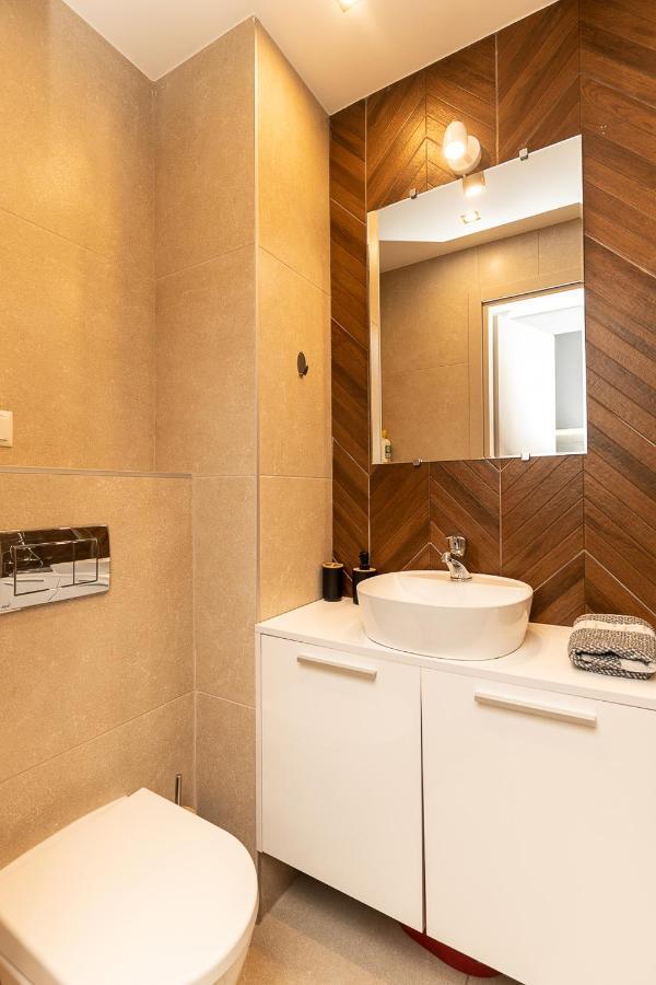 Valaoritou Luxury Studio